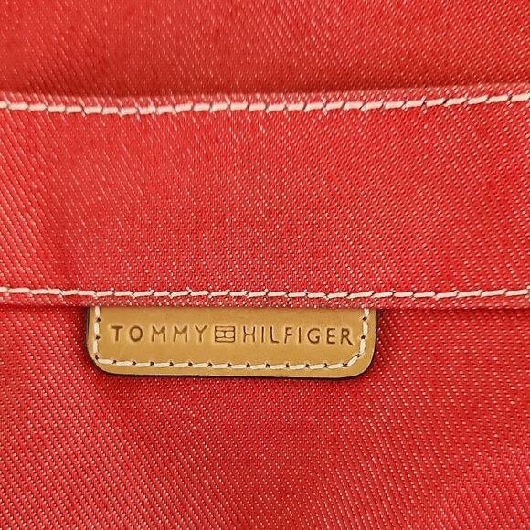 Tommy Hilfiger Red Canvas Tote Bag Wirh Faux Leather Accents - Picture 3 of 4